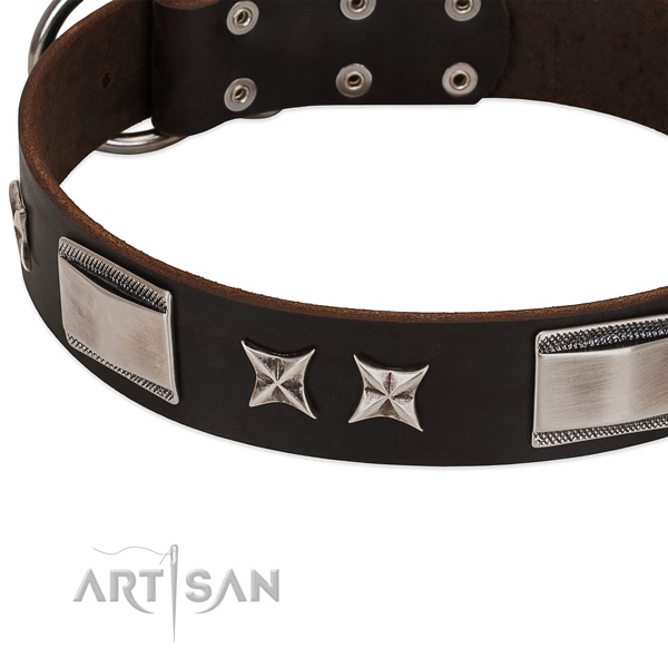 High quality natural leather dog collar with corrosion resistant buckle